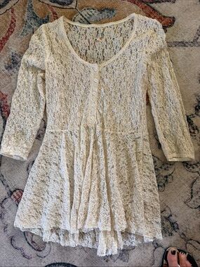 Cream Lace blouse with Buttons